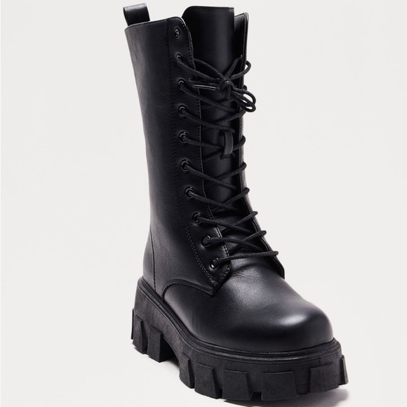 New Fashion Nova Coby Combat Lace Up Fall Boots - Black Size 6 - Picture 5 of 5